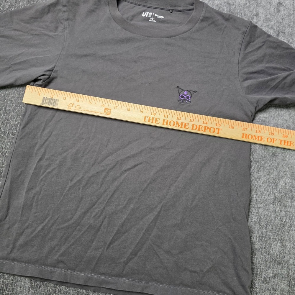 Uniqlo x Sanrio T-Shirt Womens Small Gray Kuromi Graphic Print Short Sleeve S - Picture 3 of 10